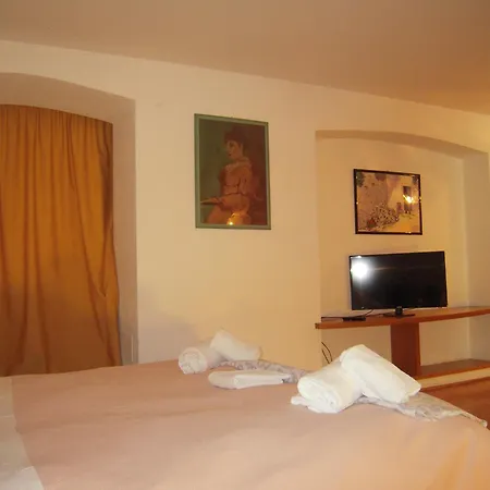 Zaffiro Blu Airport Bed & Breakfast 3*