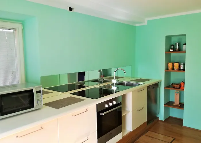 B&B Zaffiro Blu Airport 3*