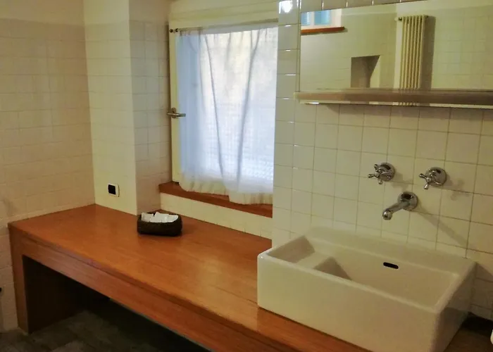 Zaffiro Blu Airport B&B