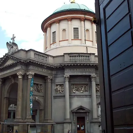 Zaffiro Blu Airport فندق مبيت وإفطار بيرغامو