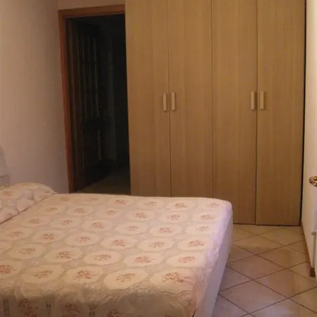 Bed & Breakfast Zaffiro Blu Airport 3*