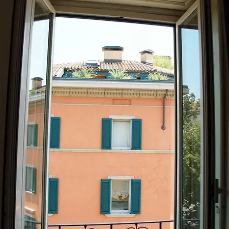 Zaffiro Blu Airport Бергамо