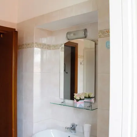 Zaffiro Blu Airport Bed & Breakfast 3*