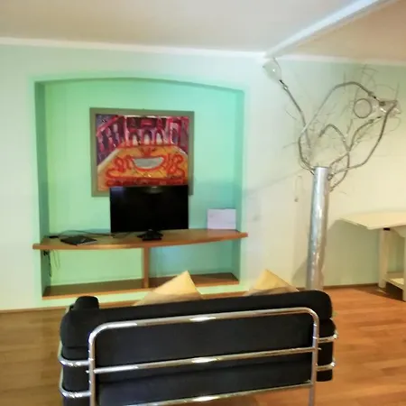 Zaffiro Blu Airport بيرغامو