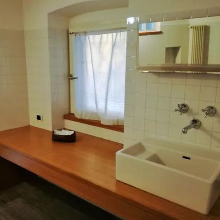 Zaffiro Blu Airport فندق مبيت وإفطار