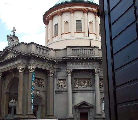 Zaffiro Blu Airport Bed & Breakfast Bergamo