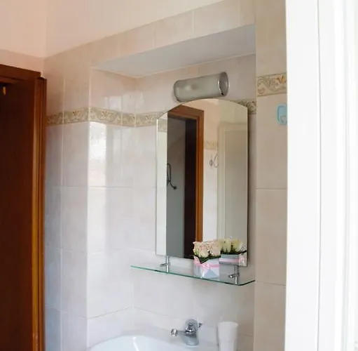 Zaffiro Blu Airport Bed & Breakfast 3*